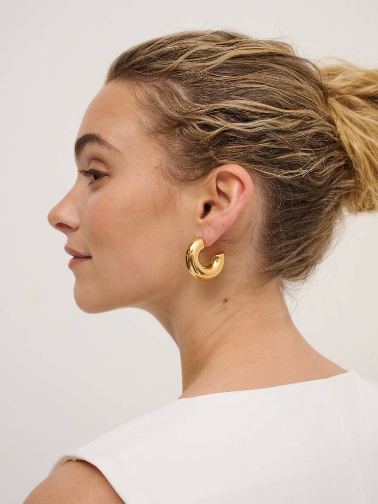 Women's French Fashion Earrings Online - Bellite