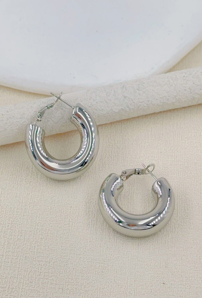 Women's French Fashion Earrings Online - Bellite