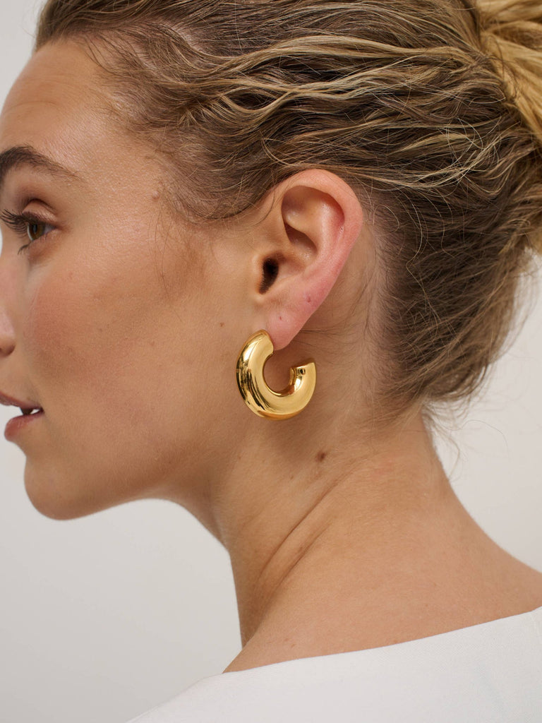 Women's French Fashion Earrings Online - Bellite