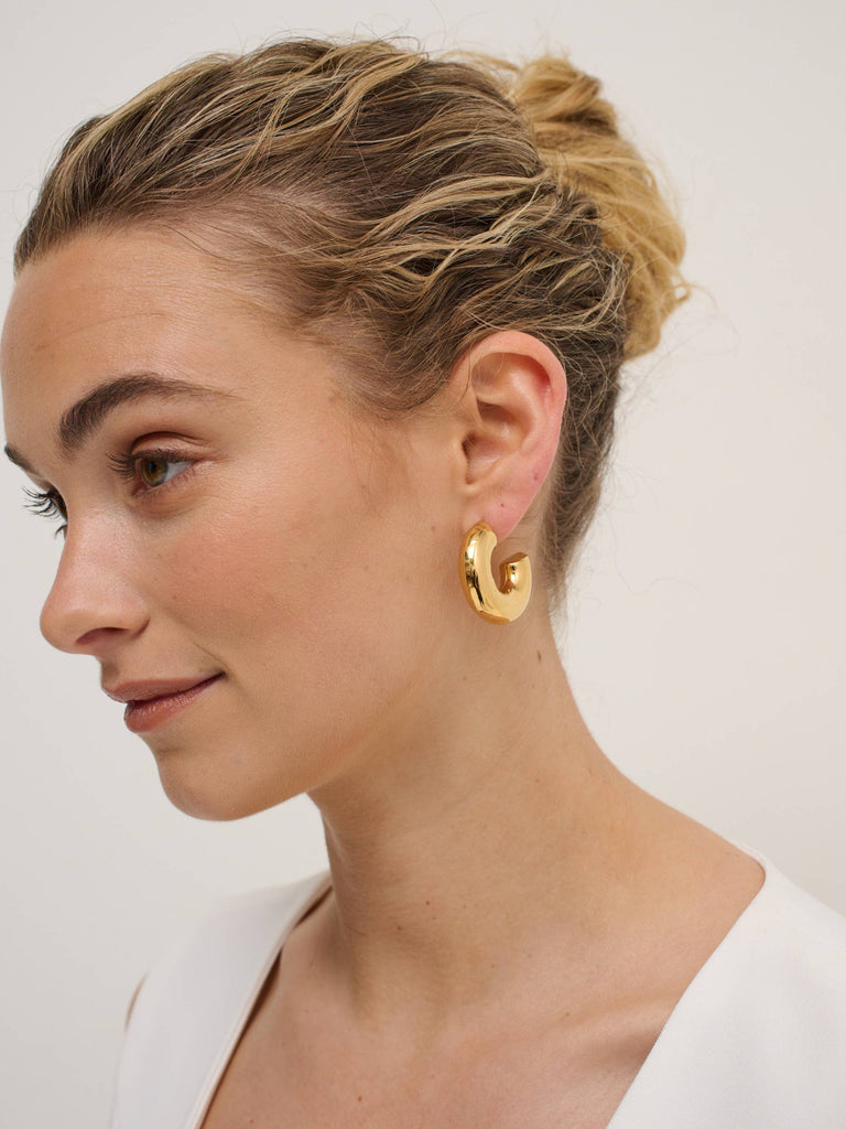 Women's French Fashion Earrings Online - Bellite